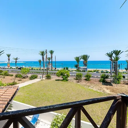 Διαμέρισμα Kate's Latchi Beachfront Studio 105 By Ezoria