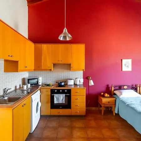 Διαμέρισμα Kate's Latchi Beachfront Studio 105 By Ezoria *