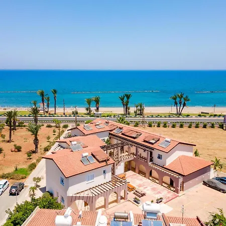Kate's Latchi Beachfront Studio 105 By Ezoria Διαμέρισμα Πόλη